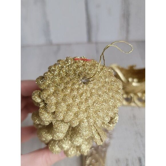 Glitter golden pinecone stocking sleigh ornament Xmas set - Picture 6 of 9
